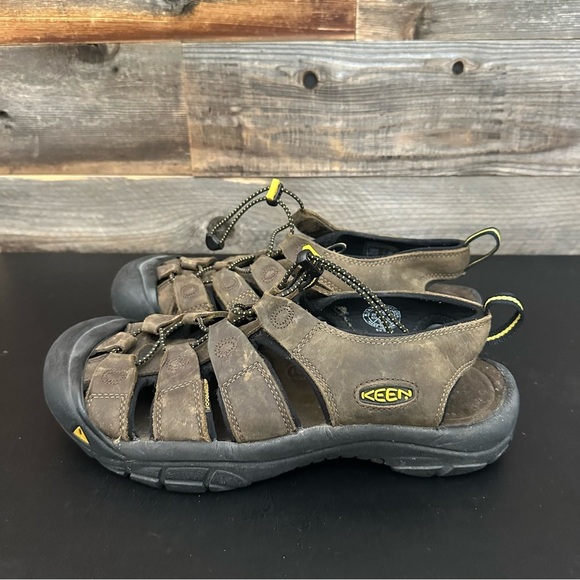 Keen Other - KEEN Men's Size 11.5 Newport Brown‎ Leather Waterproof Hiking Sandals Outdoors